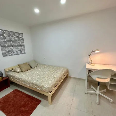 Little Horse 3 Apartment Tarragona
